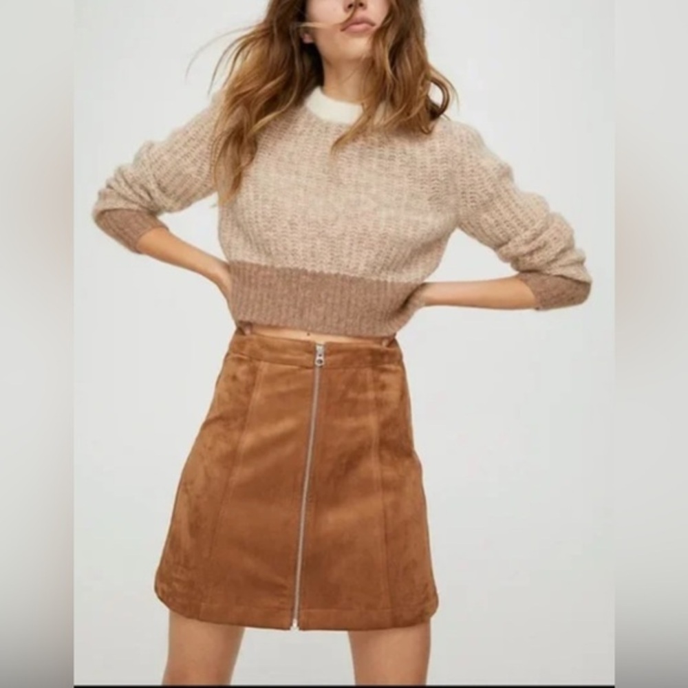 Aritzia Wilfred Free Faux Suede Zip-Up Mini Skirt in Chestnut Brown‎ - 4